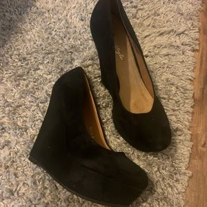 Black Wedge Heels